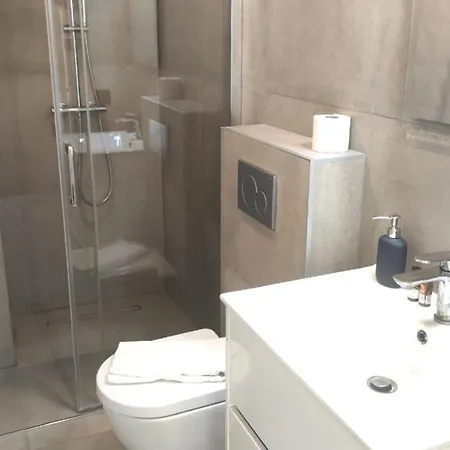 דירה Baie Des Anges Proche 102 ניס